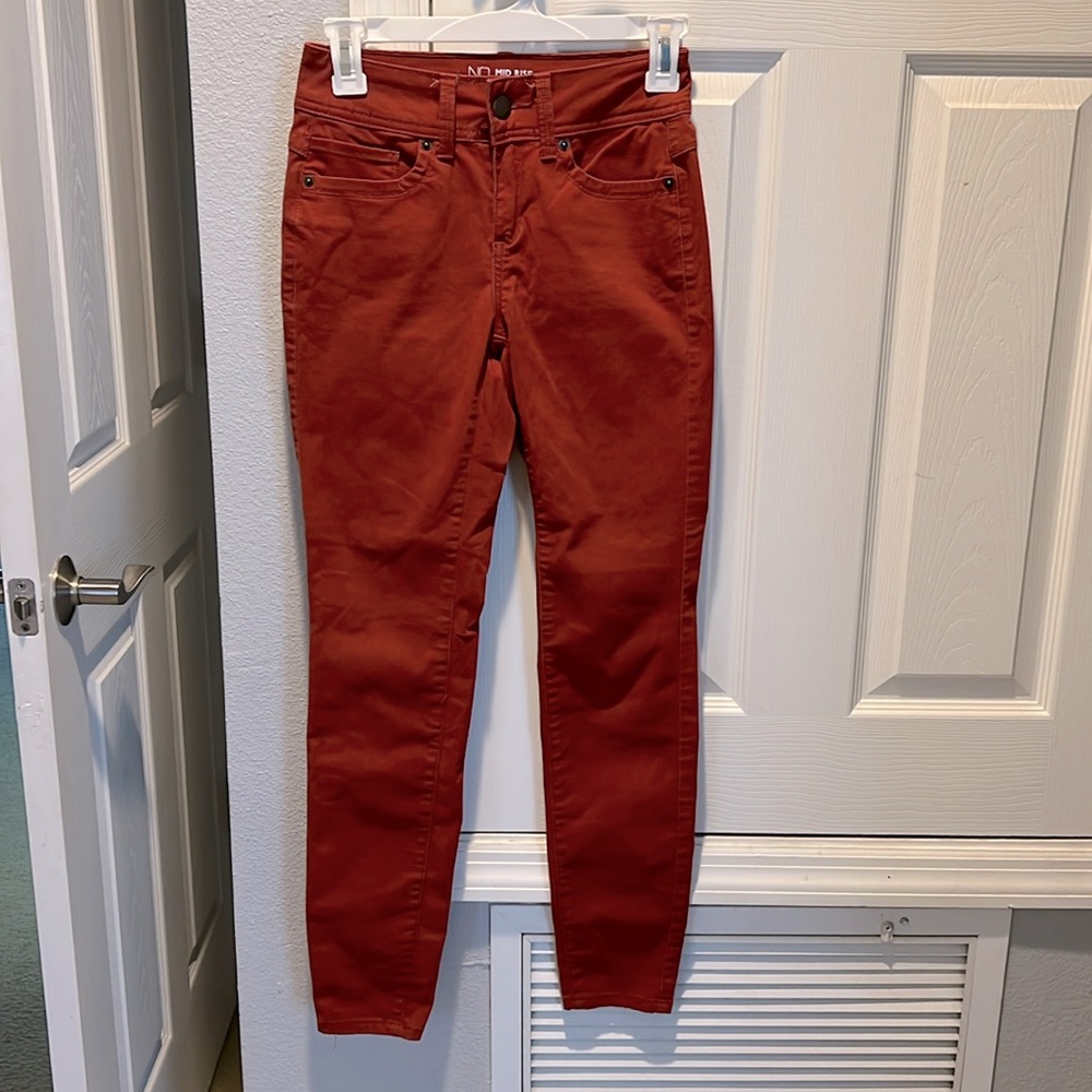 No Boundaries Mid Rise Skinny Jeans- Juniors size 3